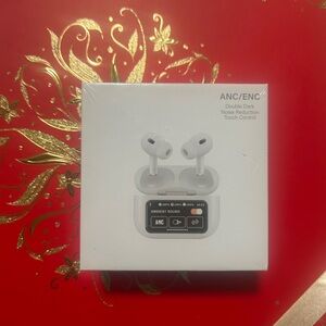 🎄🎁Ear buds; touch screen, noise cancellation
